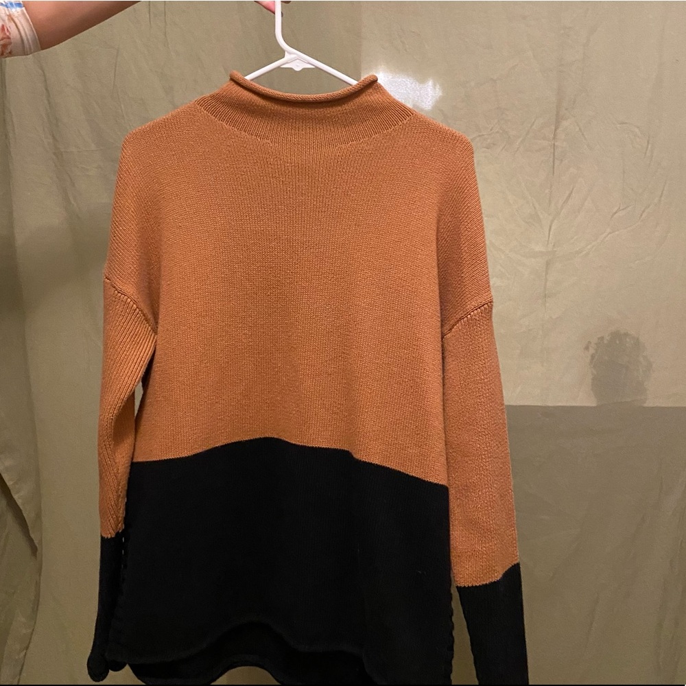 Women’s Turtle Neck Sweater